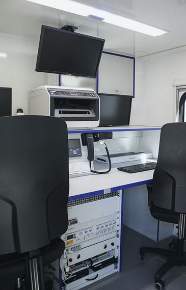 Einsatzleitwagen von RKB: Kabine mit Ausstattung