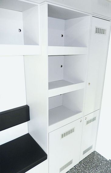 Inspektionsfahrzeug von RKB: Innenausbau eines Kanalfahrzeugs