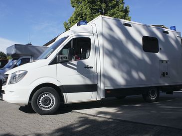 Seitenansicht eines Einsatzleitwagens von RKB