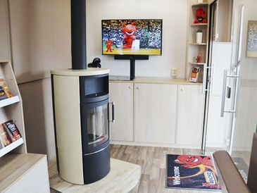 RKB-Promotionmobil mit Kamin und Glasschiebetür
