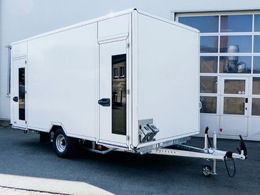 Aufenthaltsmobil von RKB als Anhänger