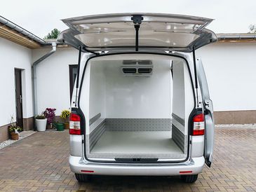 Kastenwagenausbau als Kühlfahrzeug von RKB mit Heckklappe