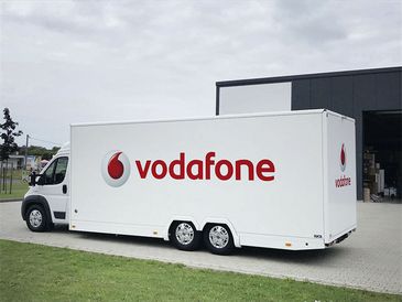 Promotionmobil von RKB: Mobiler Verkaufsshop für Vodafone