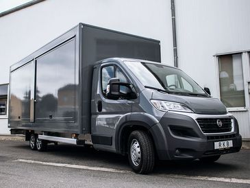 Leerkoffer von RKB: Cateringmobil auf einem Fiat-Ducato Fahrgestell Leerkoffer von RKB: Cateringmobil auf einem Fiat-Ducato Fahrgestell