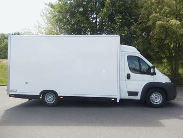 Trockenfrachtkoffer von RKB: Seitenansicht