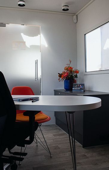 Bankenmobil von RKB: Innenansicht mit Beratungsraum